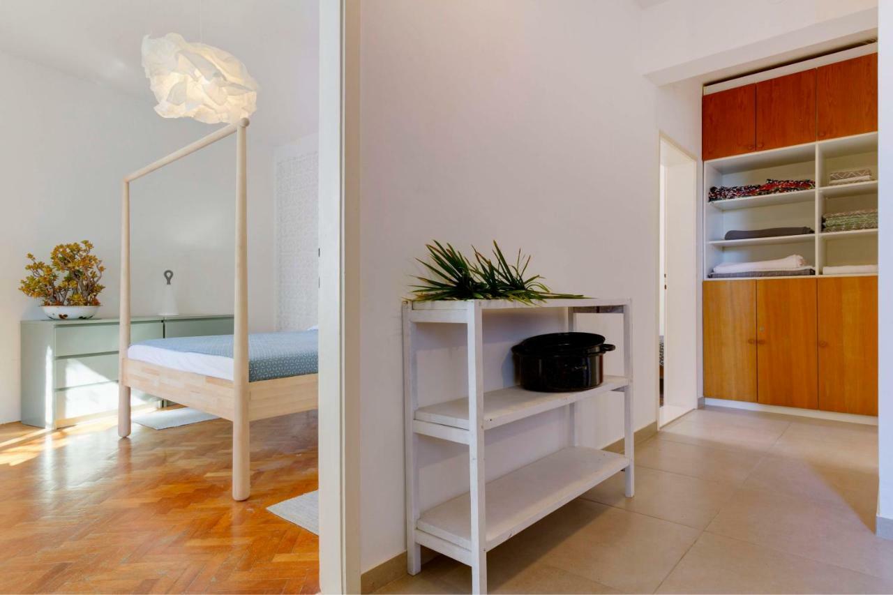 Beach House Gusla Комижа Экстерьер фото